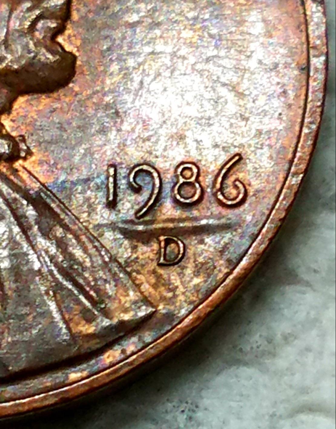 1986-D-Lincoln-Cent-Large-Raised-Bent-Crease-Under-Date?